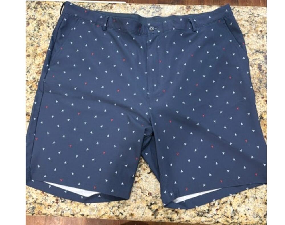 Greg Norman Golf Shorts Size 44 Lobster Print Novelty Performance
